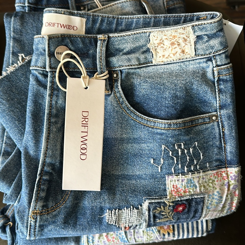 NEW DRIFTWOOD royce x chaos jeans in medium wash patches - Picture 4 of 4